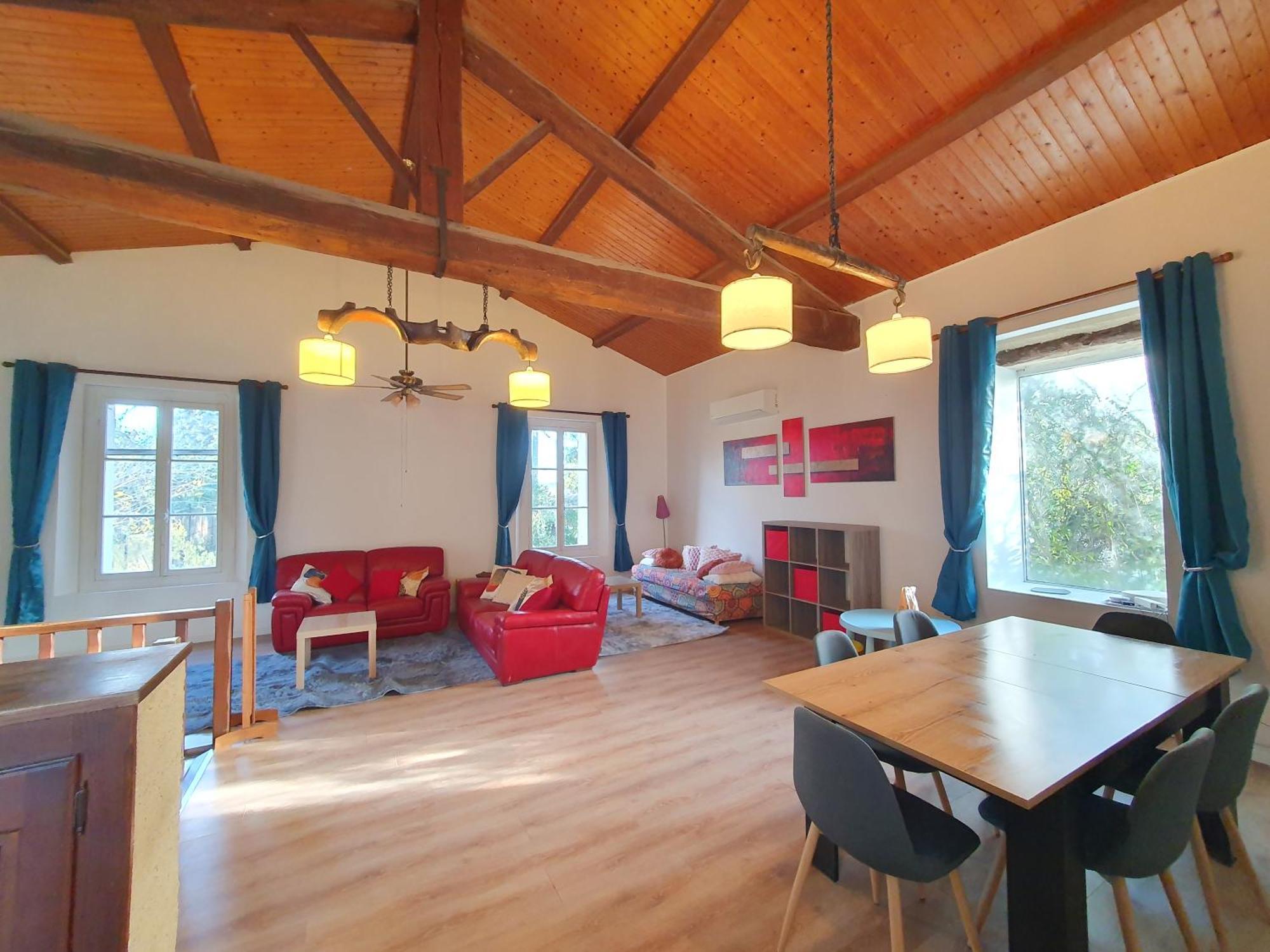 Maison Avec Piscine Location De Vacances Ferme Pedagogique Du Dolmen Le Pouget Dış mekan fotoğraf